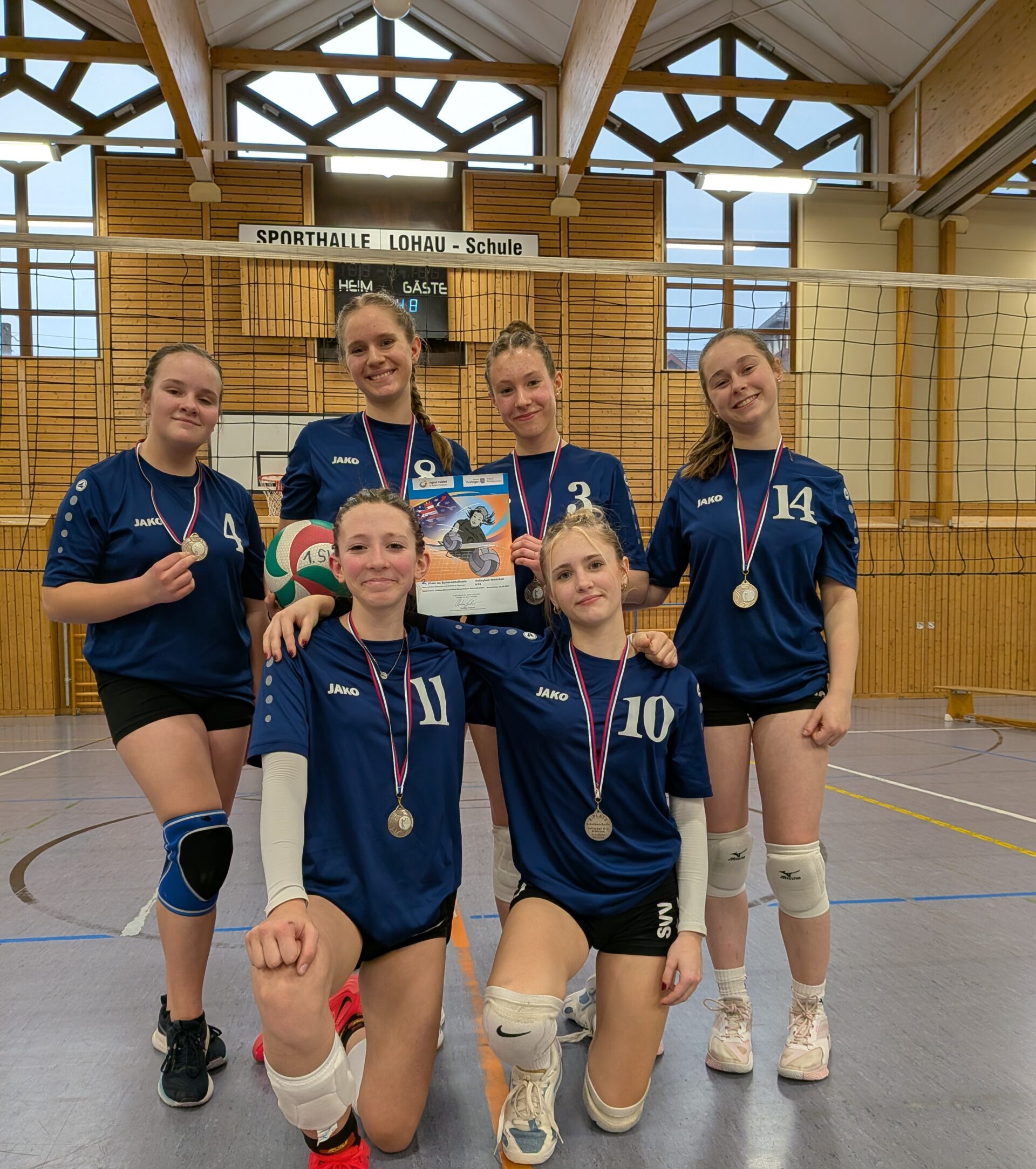 „Mit Leidenschaft zum Erfolg – Unsere U16-Mädchen glänzen beim Schulamtsfinale!“